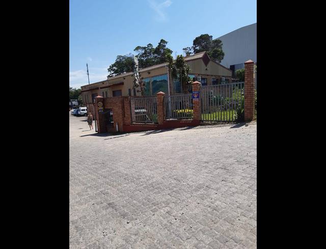 837M² WAREHOUSE TO LET IN WESTMEAD